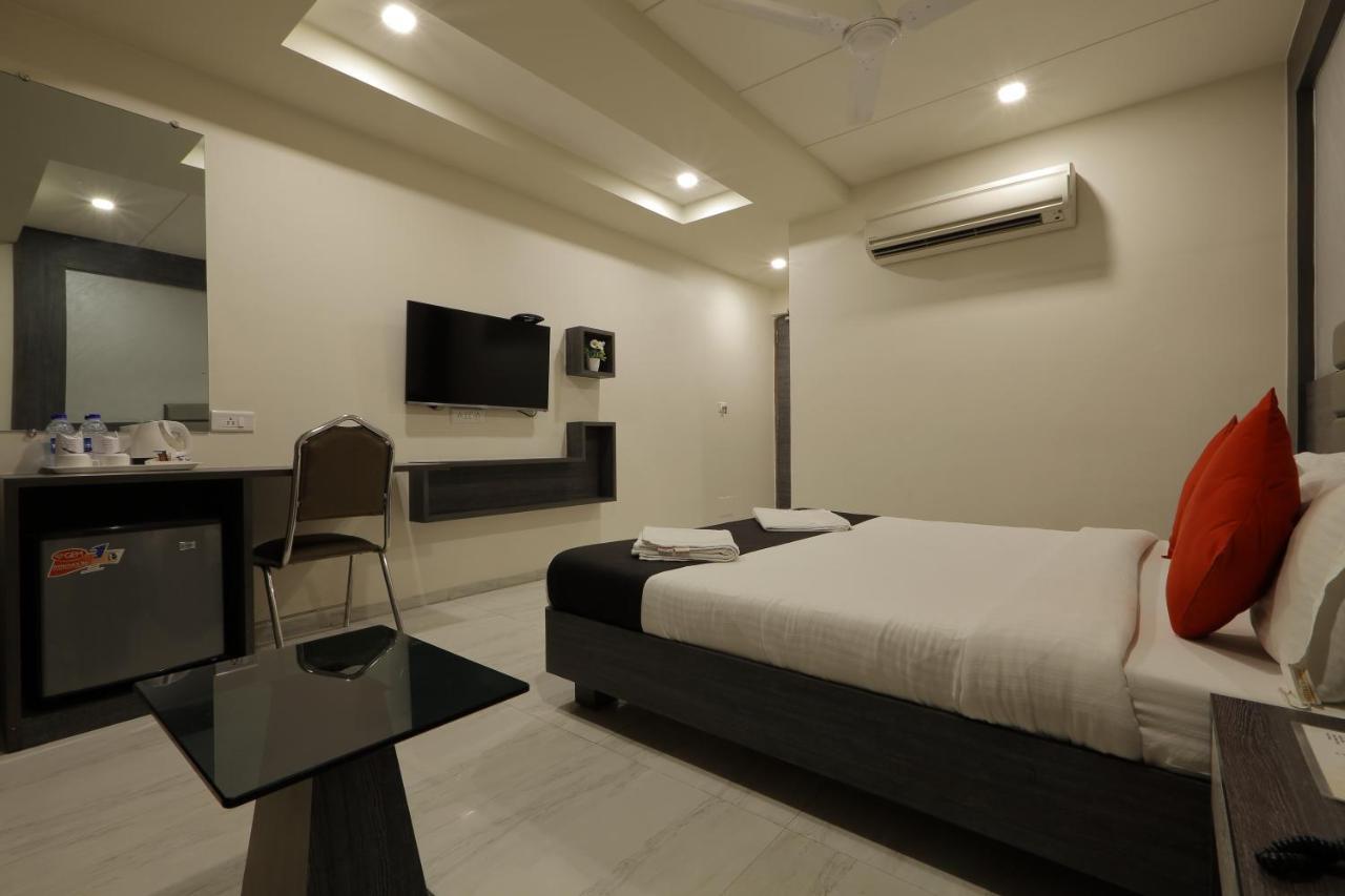 Hotel Unity Ahmedabad Luaran gambar