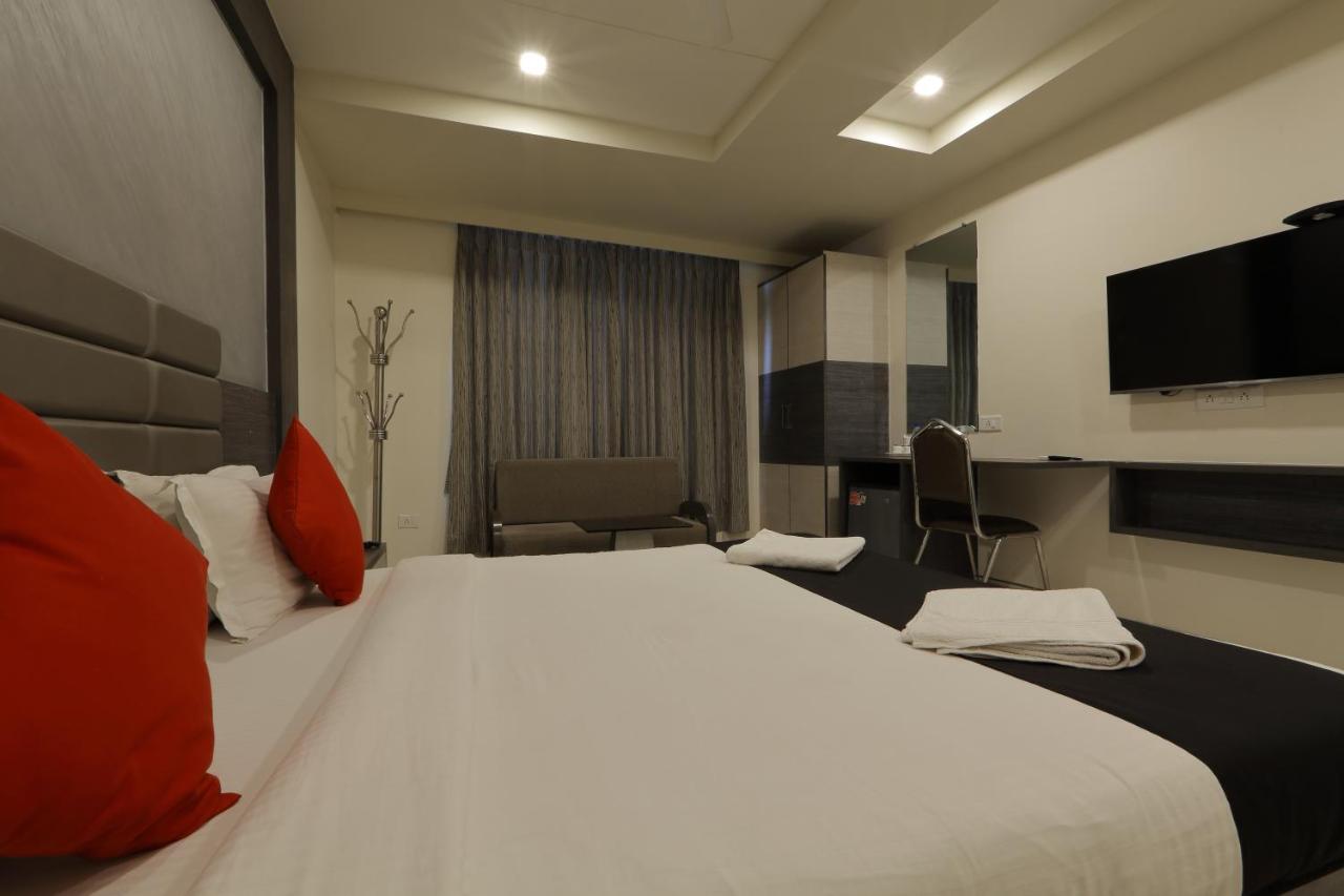 Hotel Unity Ahmedabad Luaran gambar