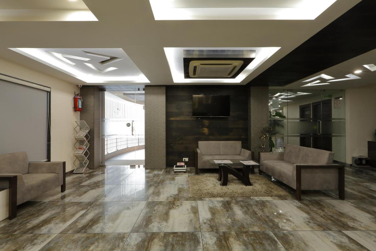 Hotel Unity Ahmedabad Luaran gambar