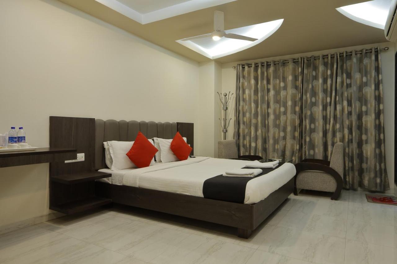 Hotel Unity Ahmedabad Luaran gambar