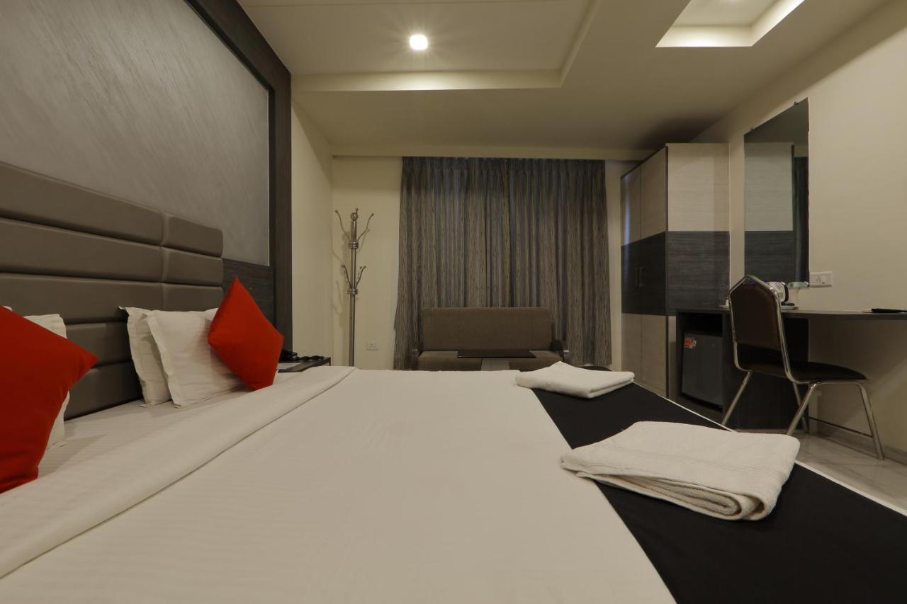 Hotel Unity Ahmedabad Luaran gambar