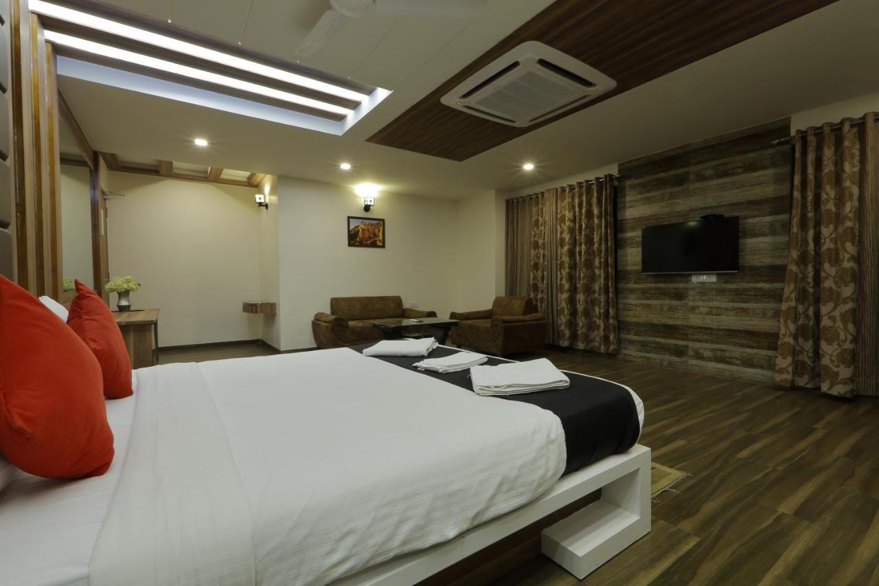 Hotel Unity Ahmedabad Luaran gambar